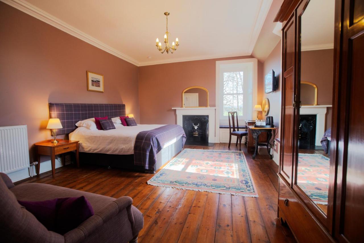 אברלור Cardhu Country House מראה חיצוני תמונה